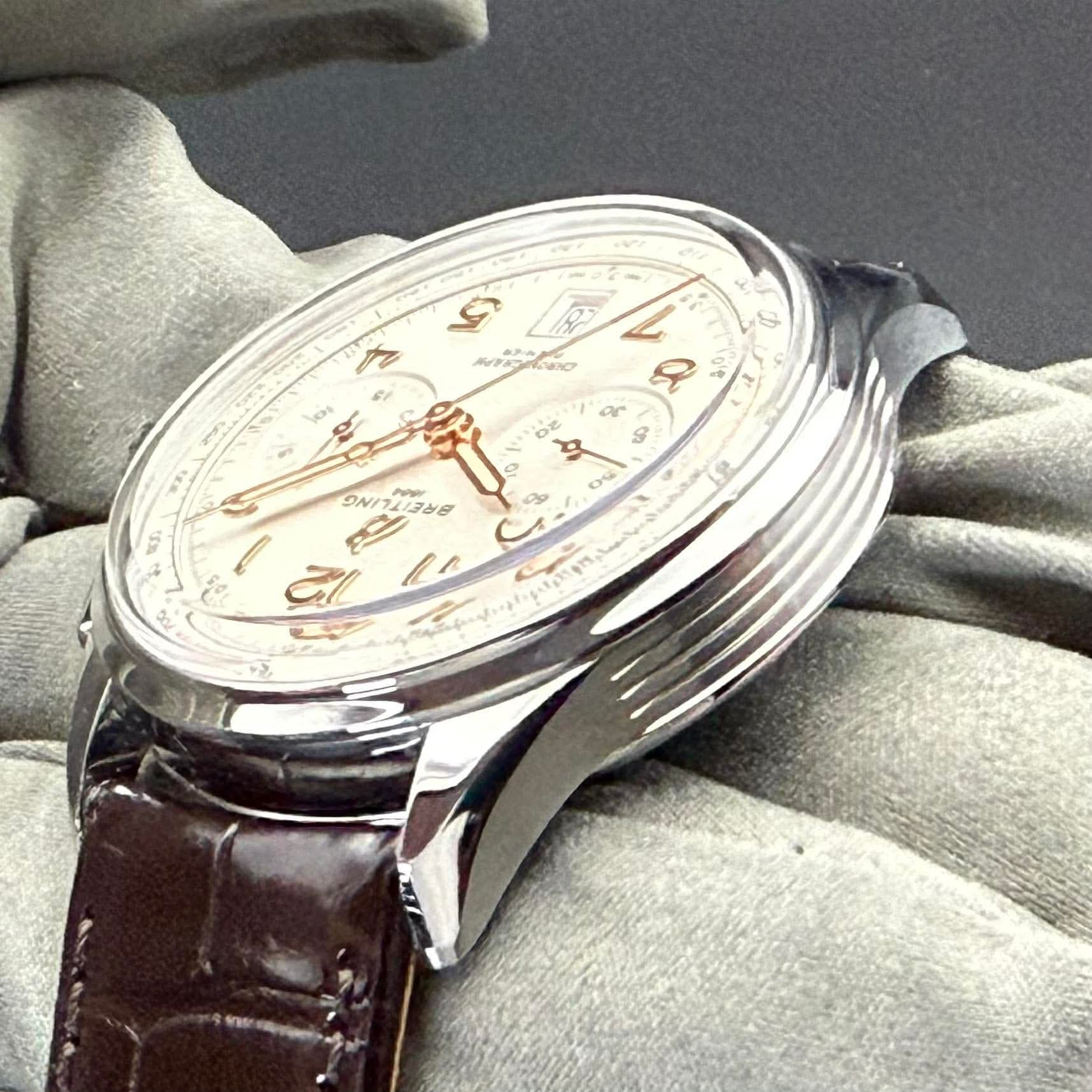 Breitling Premier B01 Chronograph 42 - view 5