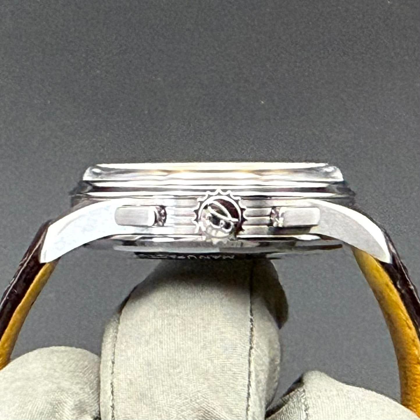 Breitling Premier B01 Chronograph 42 - view 6