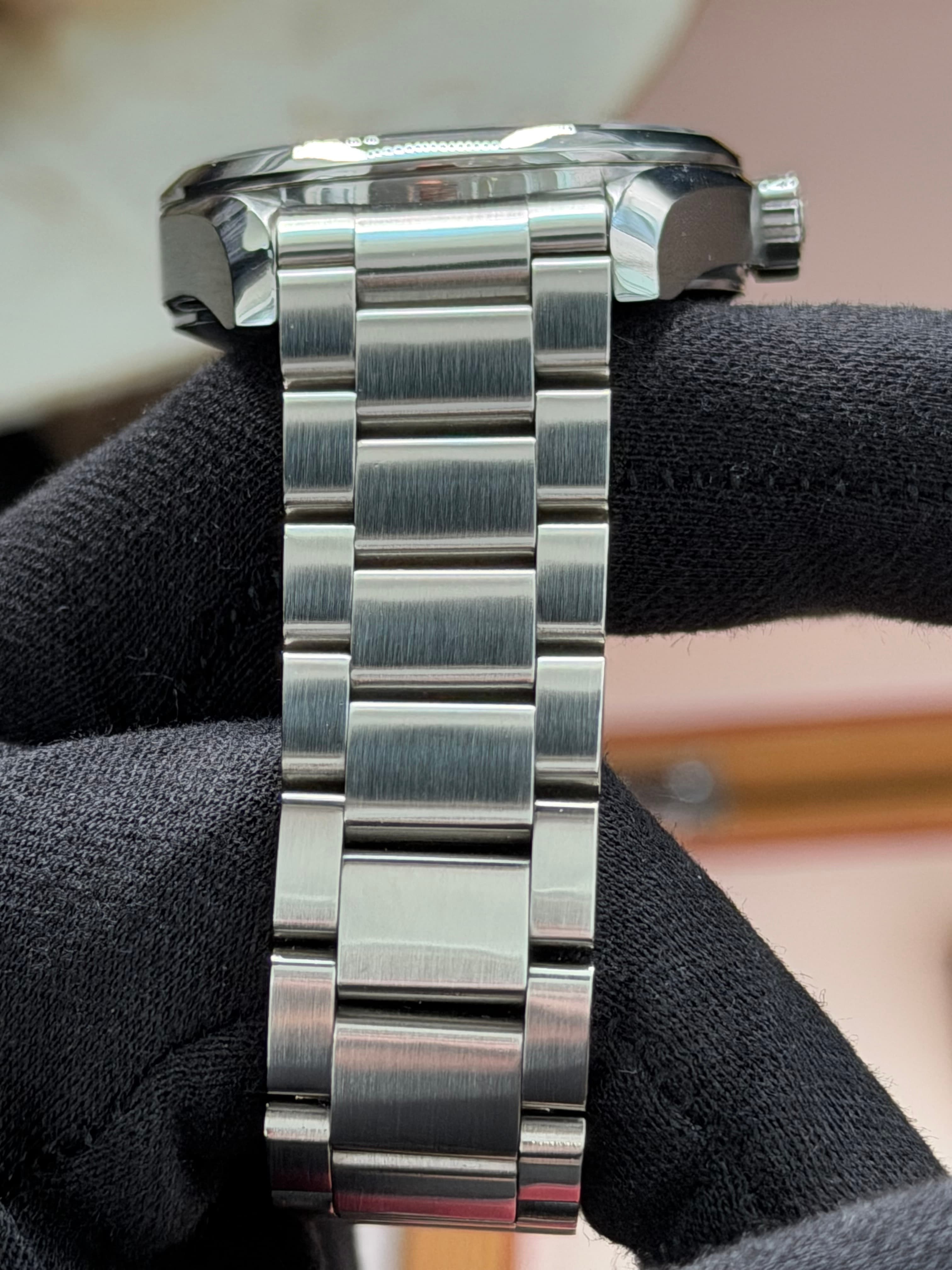 Omega Seamaster Aqua Terra - view 13