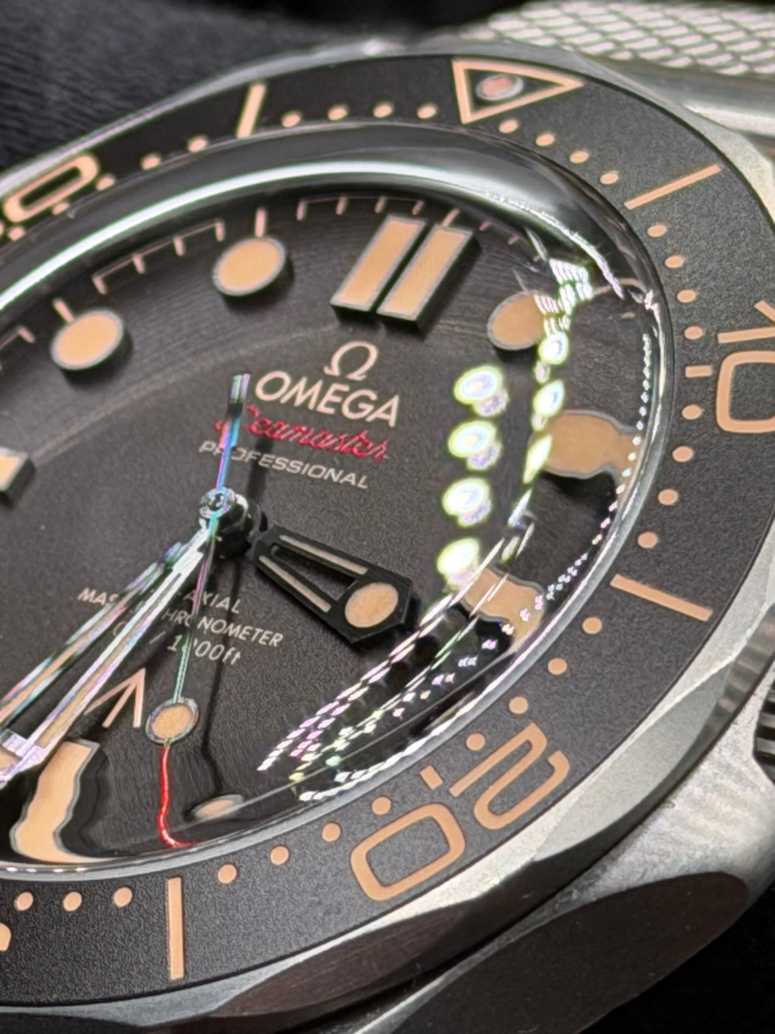 Omega Seamaster Diver 300 M 007 NTTD - view 6