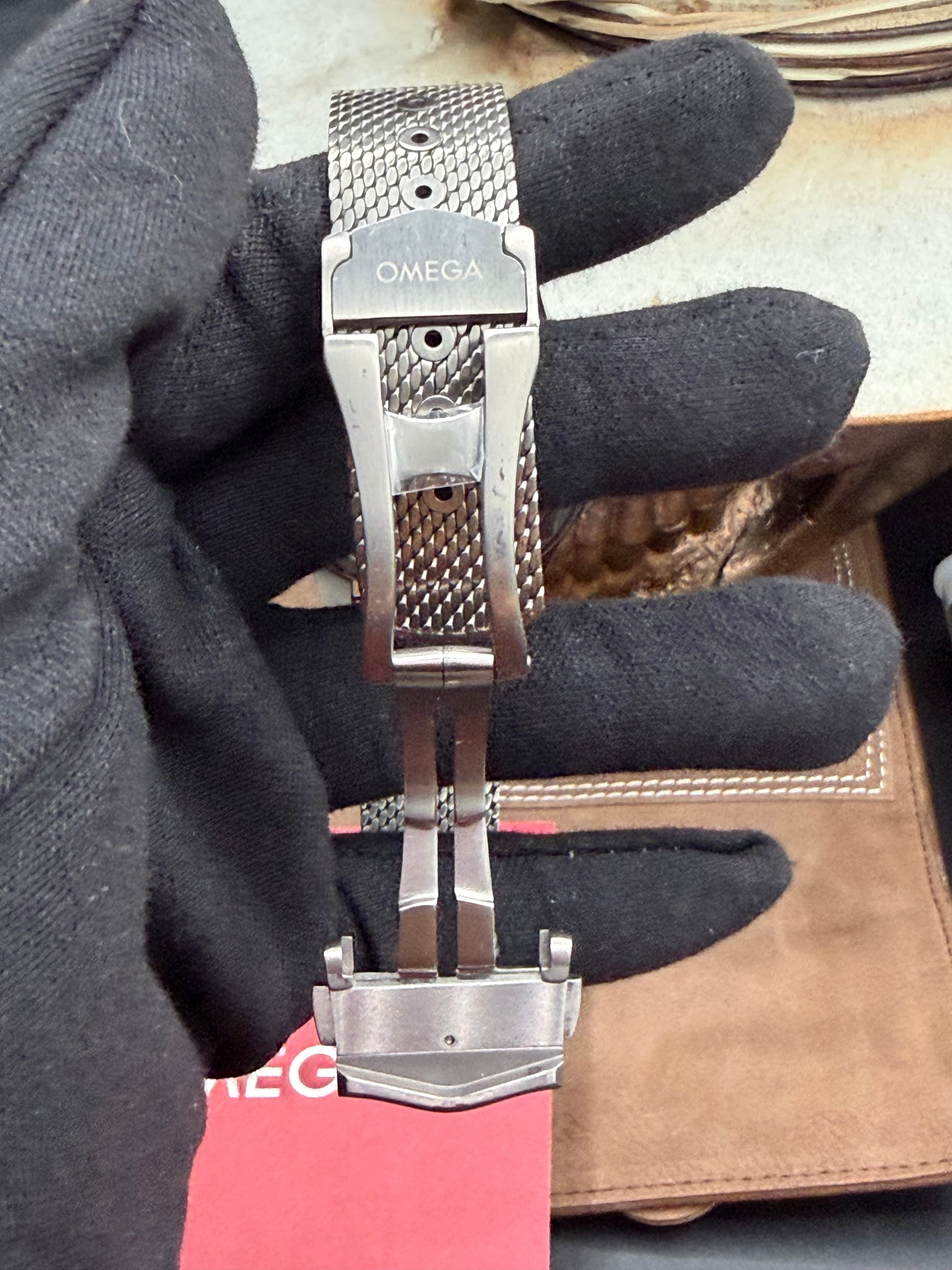 Omega Seamaster Diver 300 M 007 NTTD - view 20