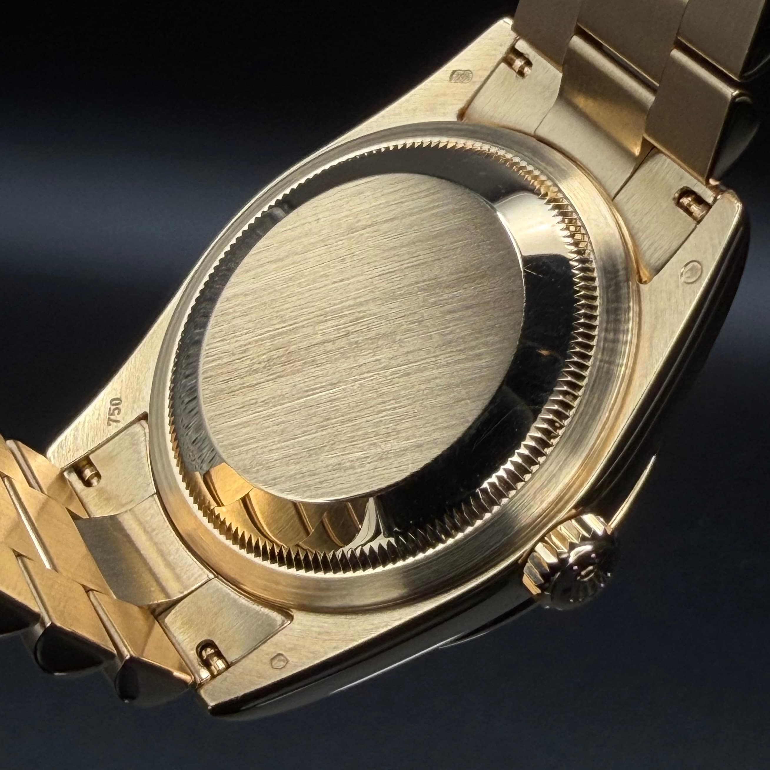 Rolex Day Date President Gold Meteorite Dial - view 24