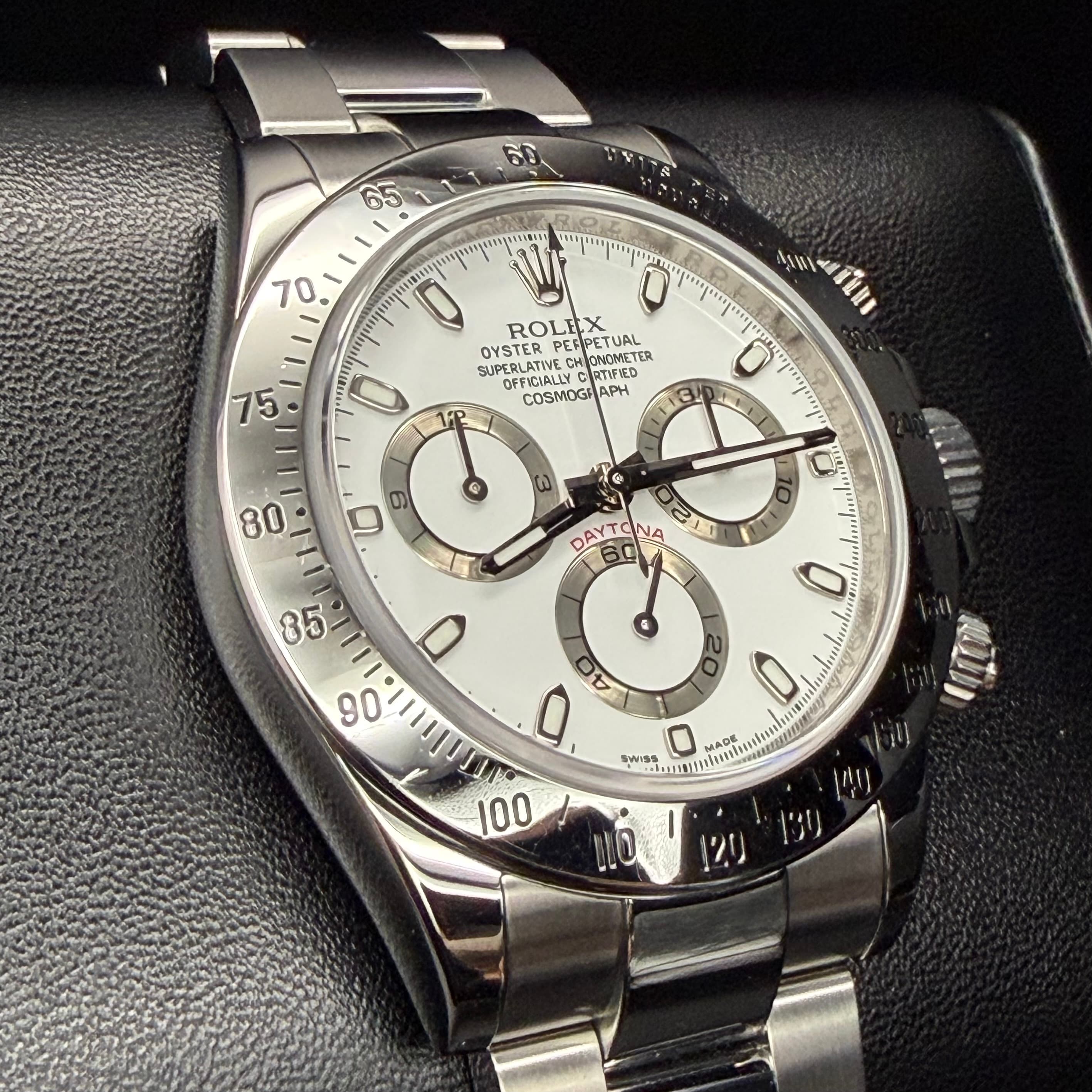 Rolex Daytona Panda APH dial - view 3