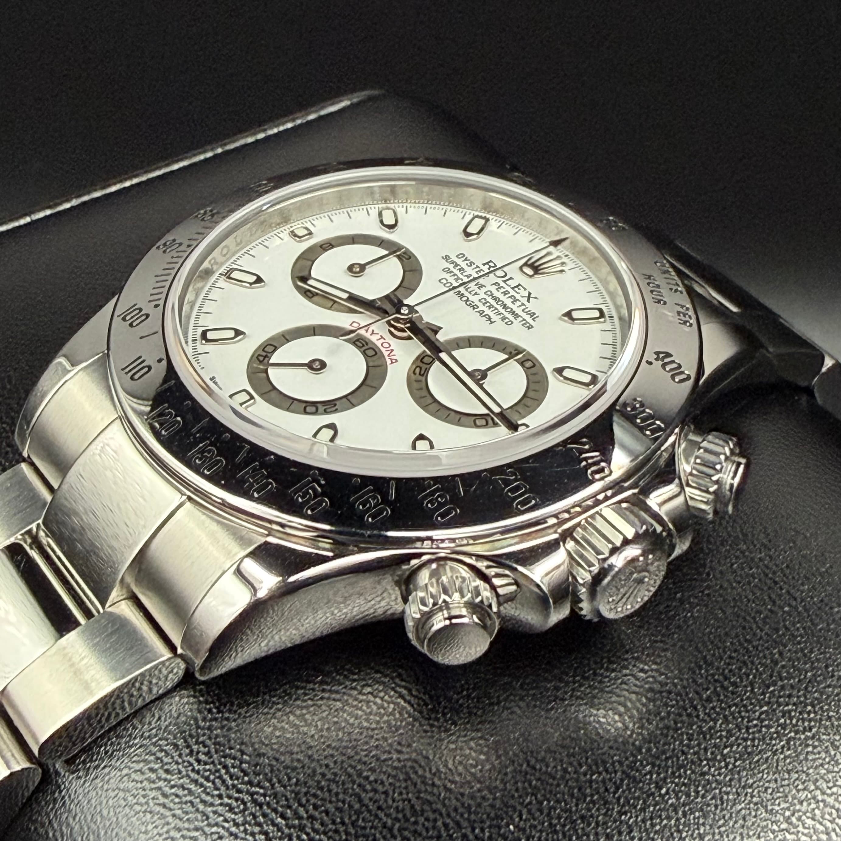 Rolex Daytona Panda APH dial - view 12
