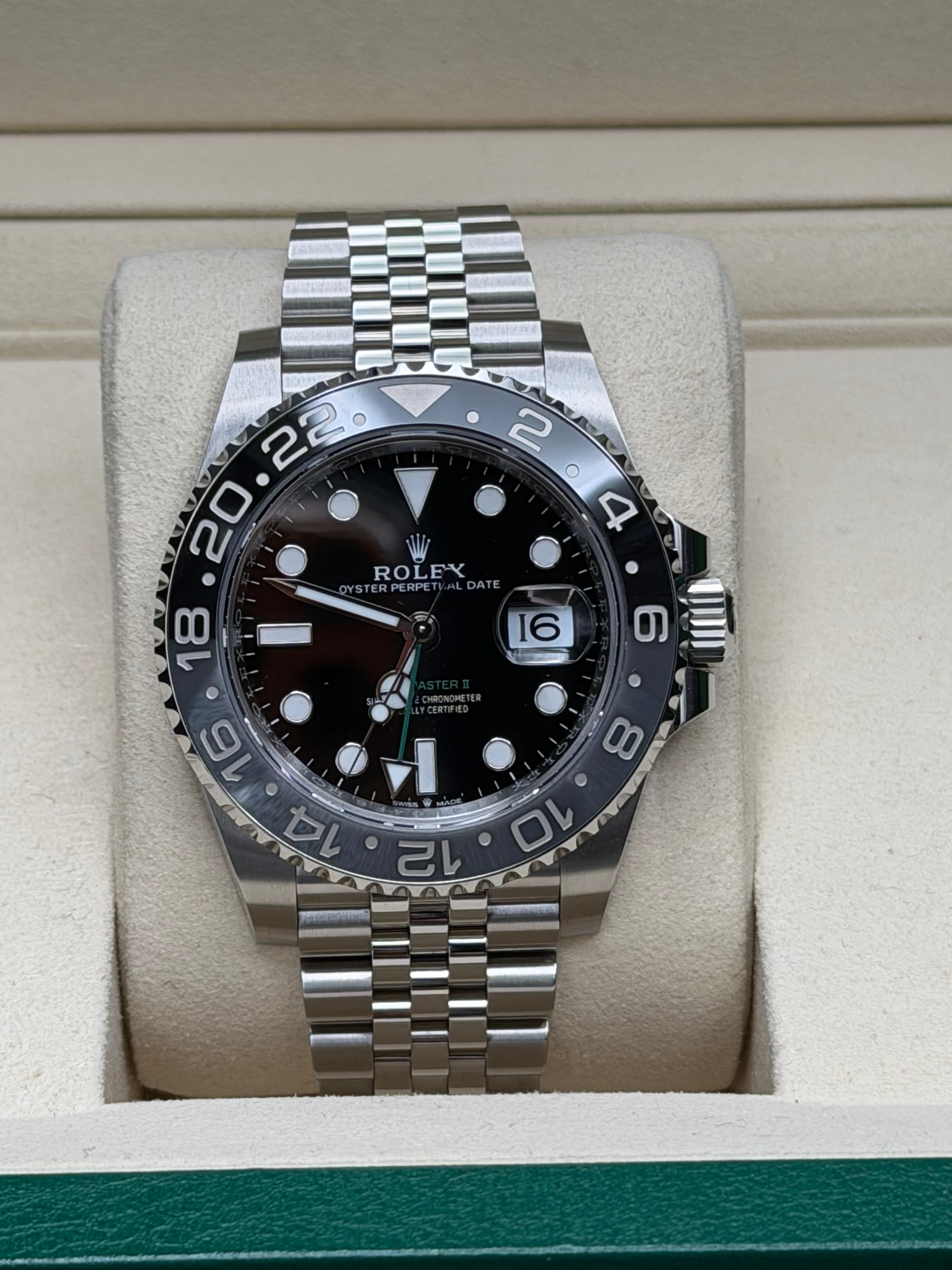 Rolex GMT‑Master II “Bruce Wayne” - view 3