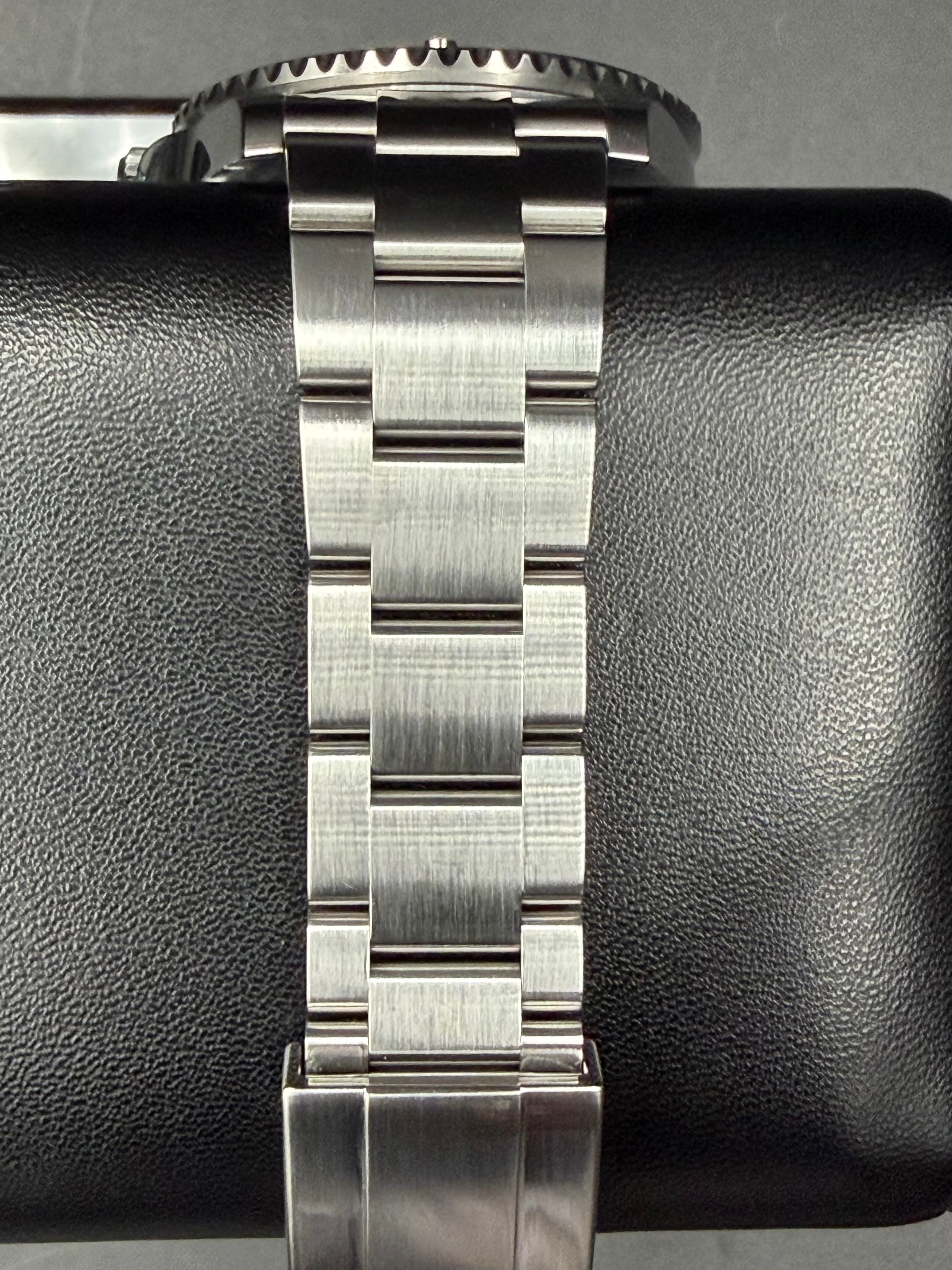 Rolex Submariner Date 2023 full set - view 14
