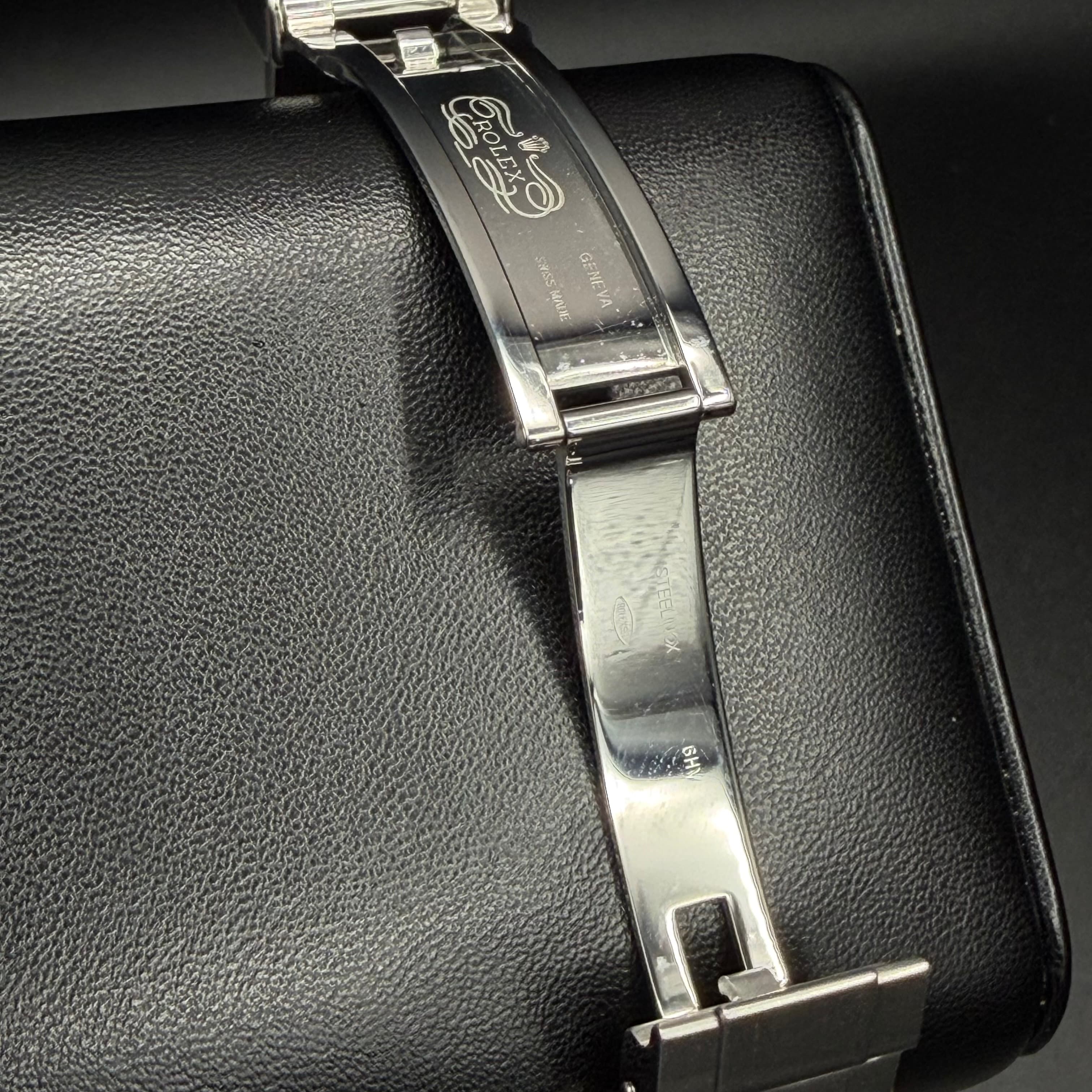 Rolex Submariner Date Black 2015 - view 15