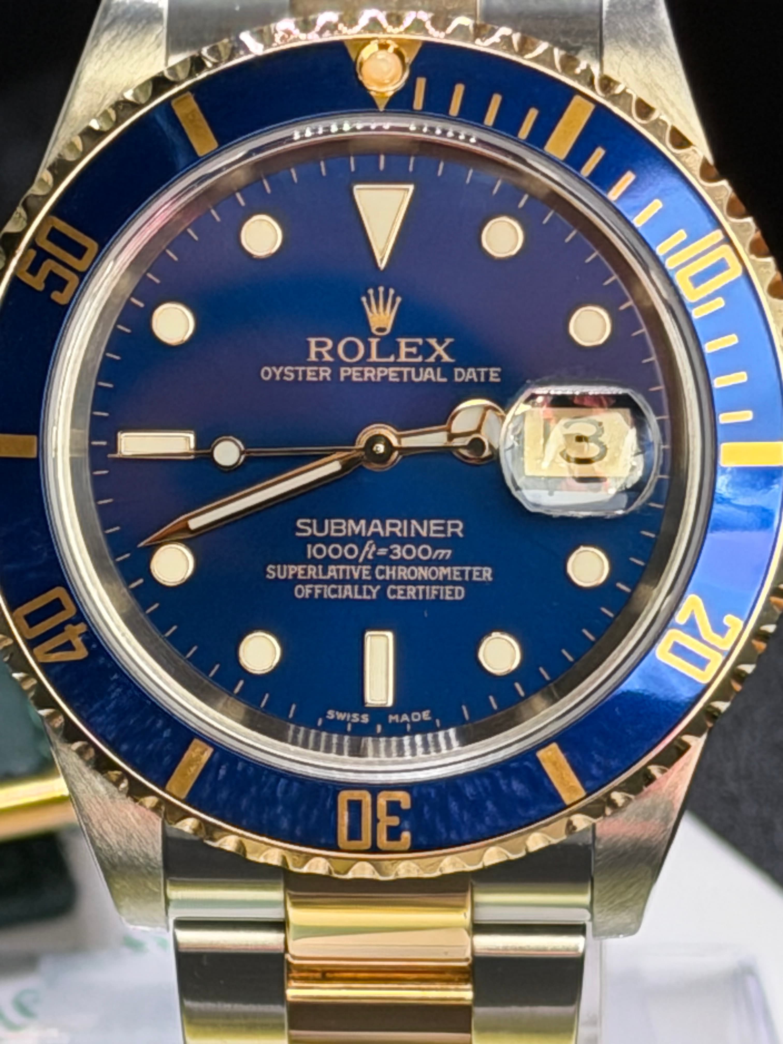 Rolex Submariner Date "Bluesy" COMPLETELY FULL SET RARE - view 3