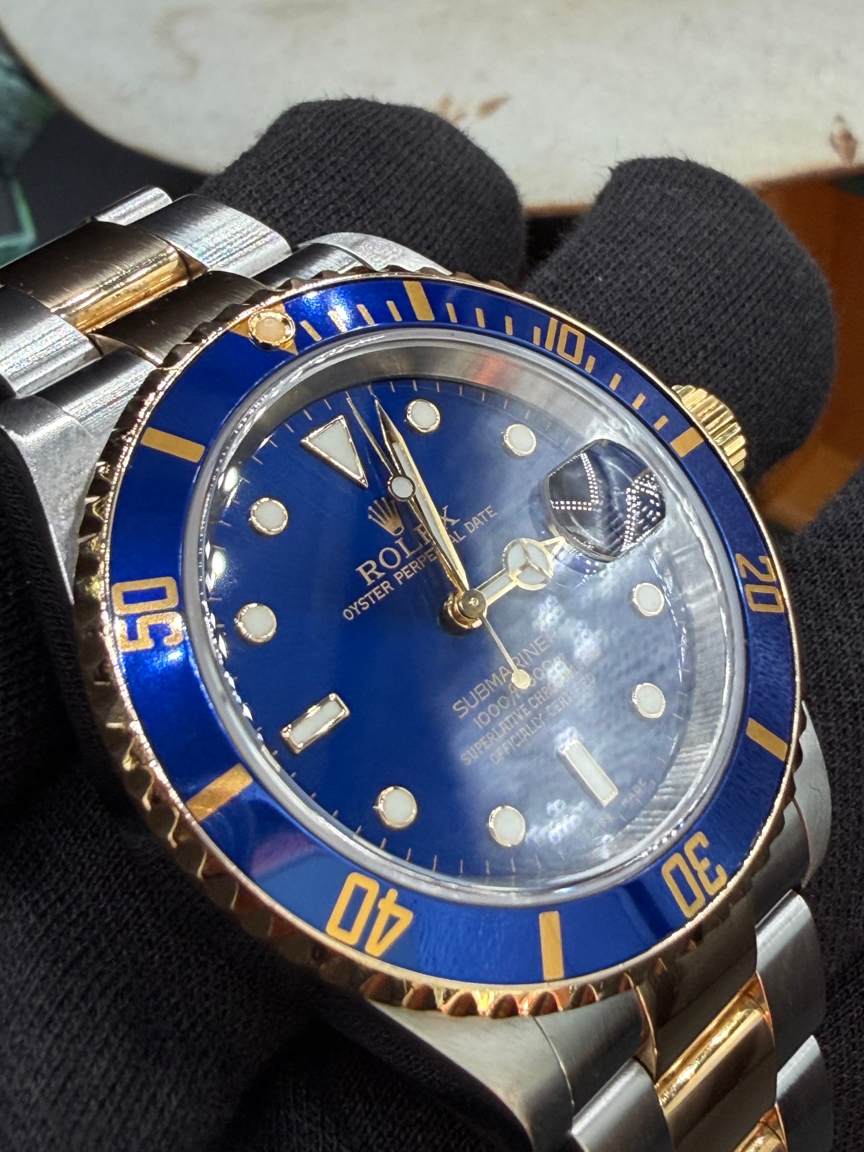 Rolex Submariner Date "Bluesy" COMPLETELY FULL SET RARE - view 9