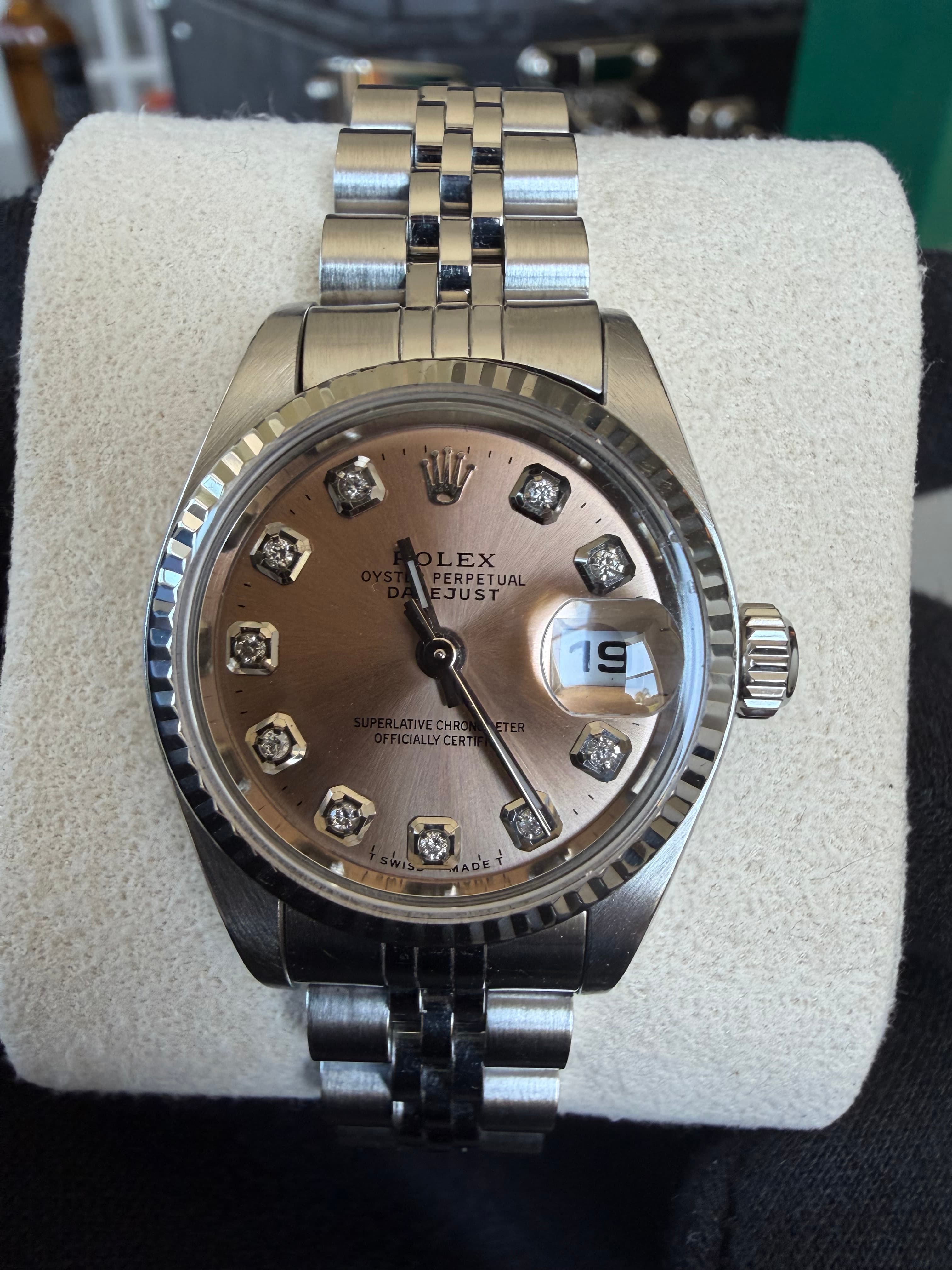 Rolex "Women's" Champagne Diamond Dial Date Just 26mm - view 3