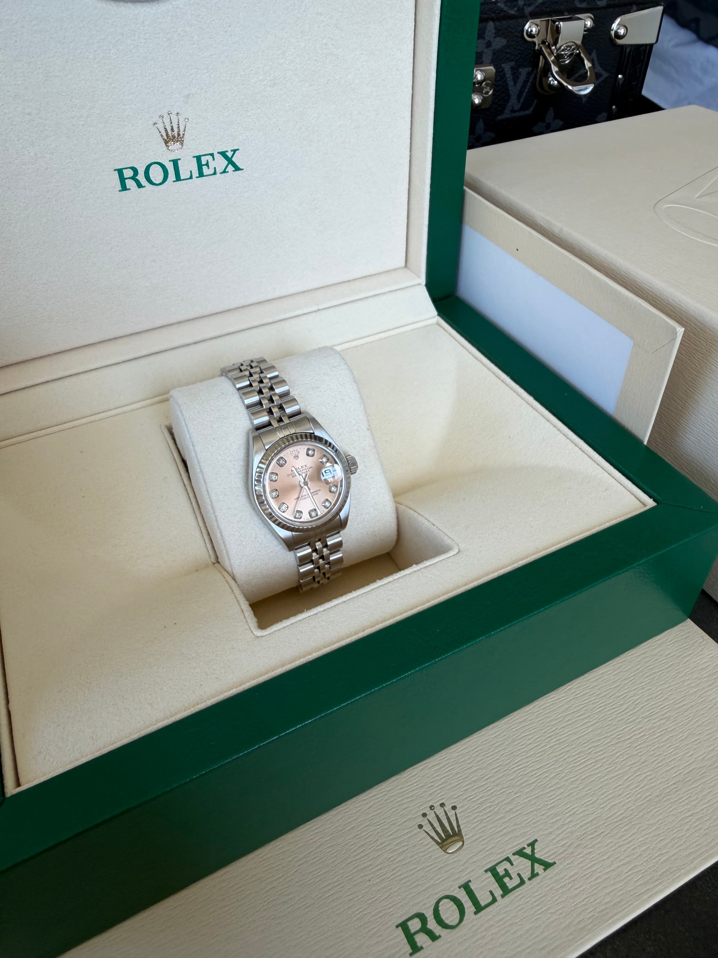 Rolex "Women's" Champagne Diamond Dial Date Just 26mm - view 13